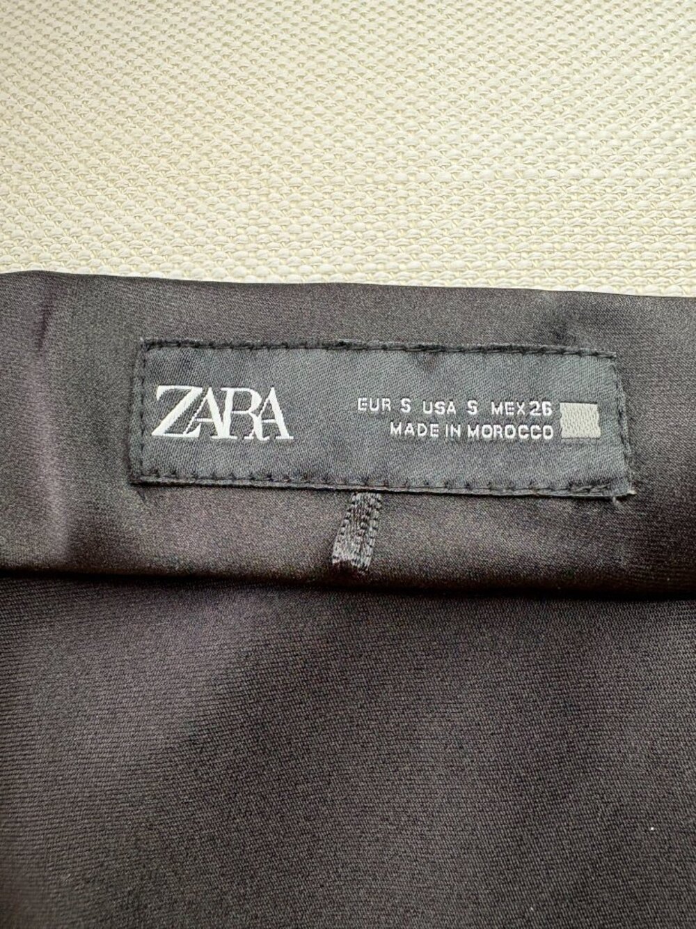 Zara, Satin Effect Midi Skirt | Size: S - Picture 10 of 11